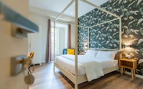 Design 18 Charming Rooms